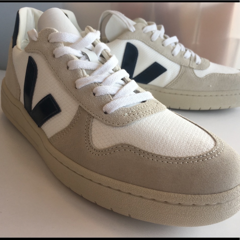 Veja Men’s V 10 B Mesh Sneakers - NEW!